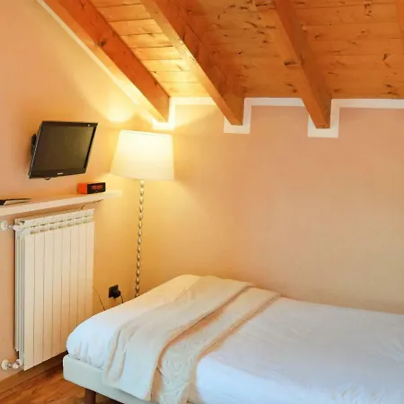 Holiday home Locazione Turistica Silvana Porto Valtravaglia