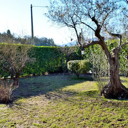 Locazione Turistica Silvana Ferienhaus Porto Valtravaglia